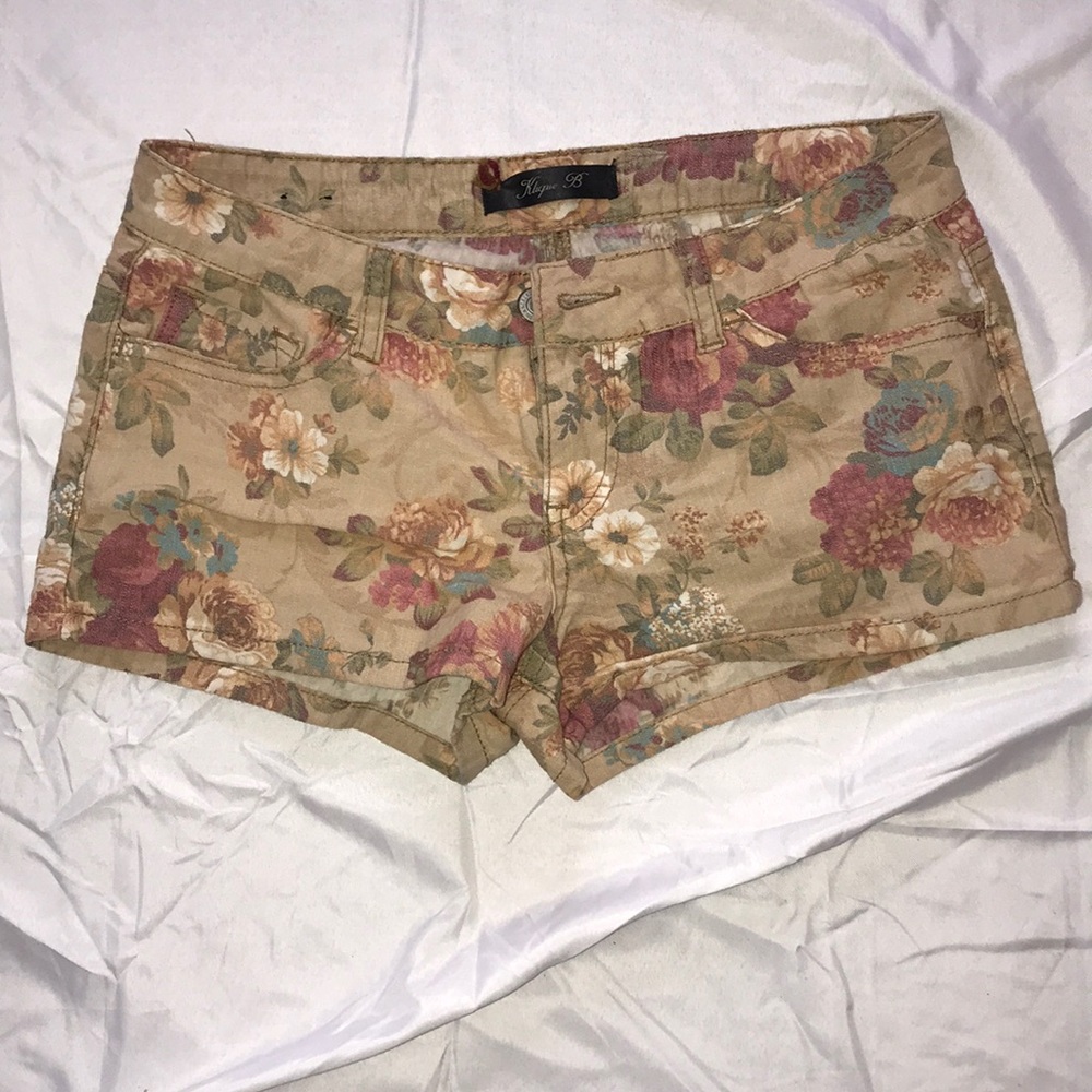 Klique B shorts